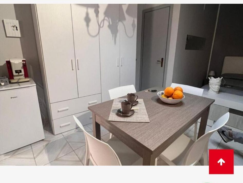 Ferienwohnung Casa Vacanze La Rocca 2 Palermo Exterior foto